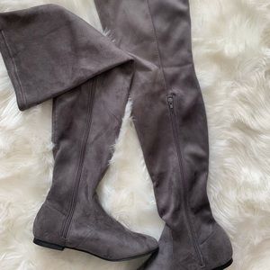 NEVER WORN thigh-high boots in Gray suede